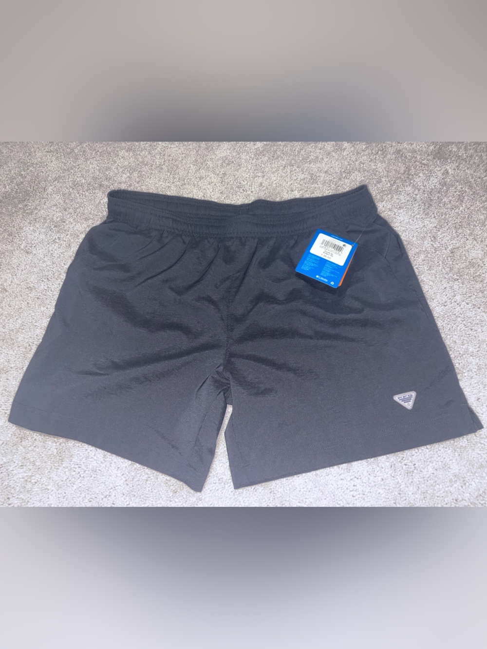 NWT boys Columbia PFG Tough Mother Shorts Youth
XL Black Omni-Shade Omni-Shield